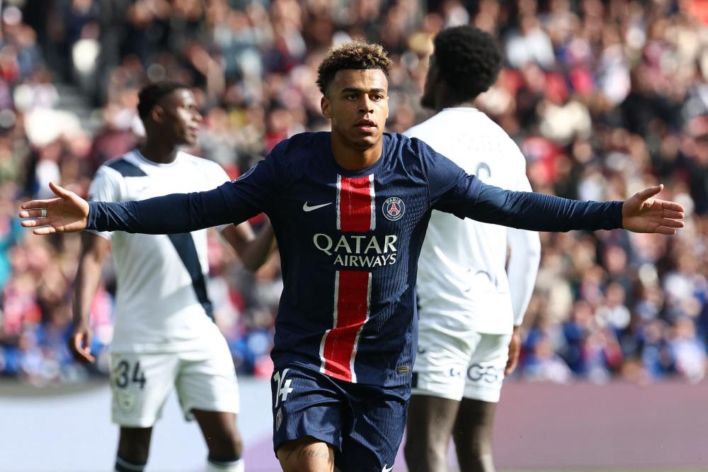 毫不逊于部 毫不逊于部